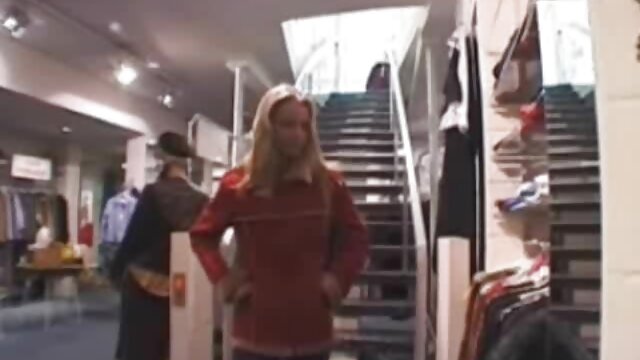Christie Stevens กับรอยสักที่สวยงามบนหีของเธอได้รับระยำ วีดีโอ เย ด กัน