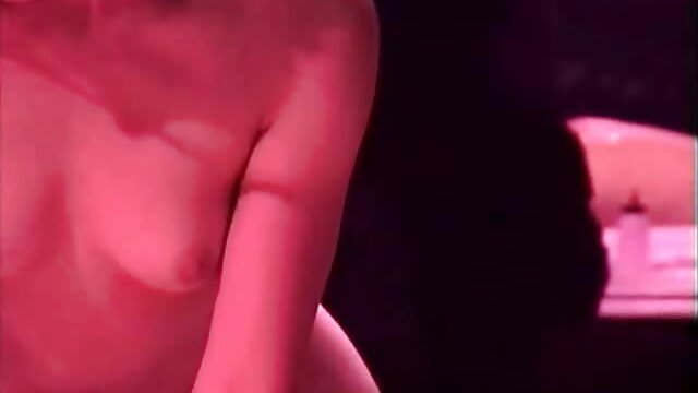 สาวผมบลอนด์หลงใหล Lisa Rose กำลังขี่ไก่แข็งอย่างบ้าคลั่ง วีดีโอ หนัง โป